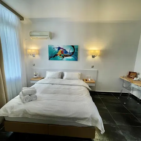 Augustos Otel Selanik