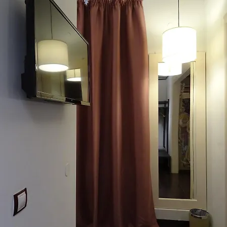 Augustos سالونيك