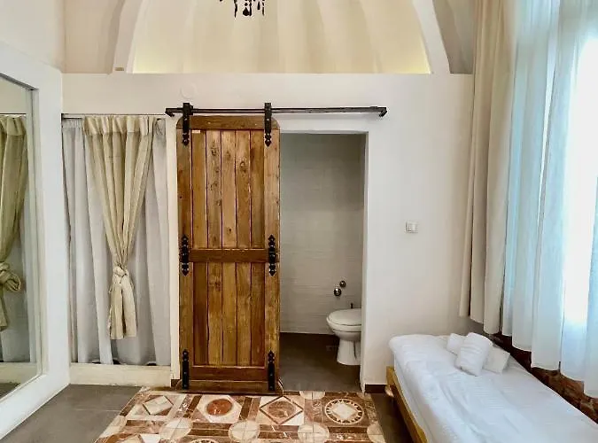 Augustos Otel Selanik