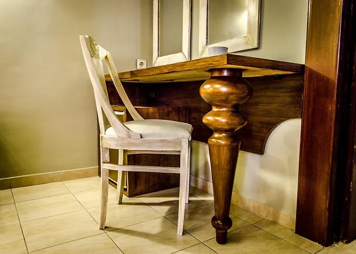Augustos Hotel 3*
