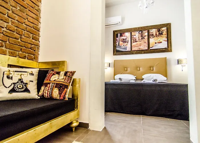 Augustos Салоники