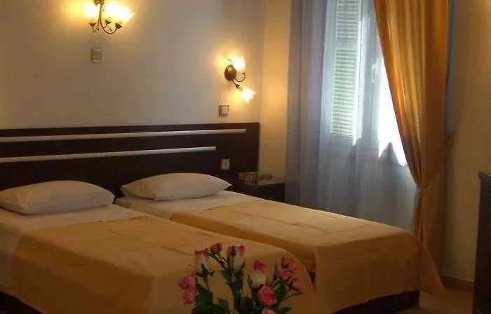 Отель Augustos Салоники