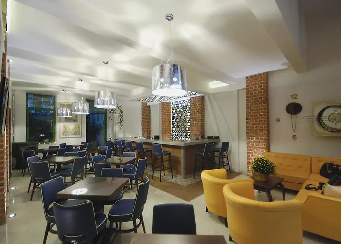 Otel Augustos 3*