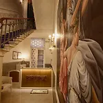 Augustos Hotel 3*