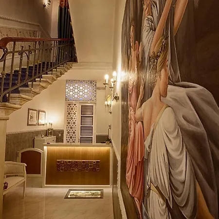 Augustos Hotel 3*