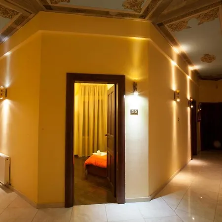 Augustos 3* Thessalonique