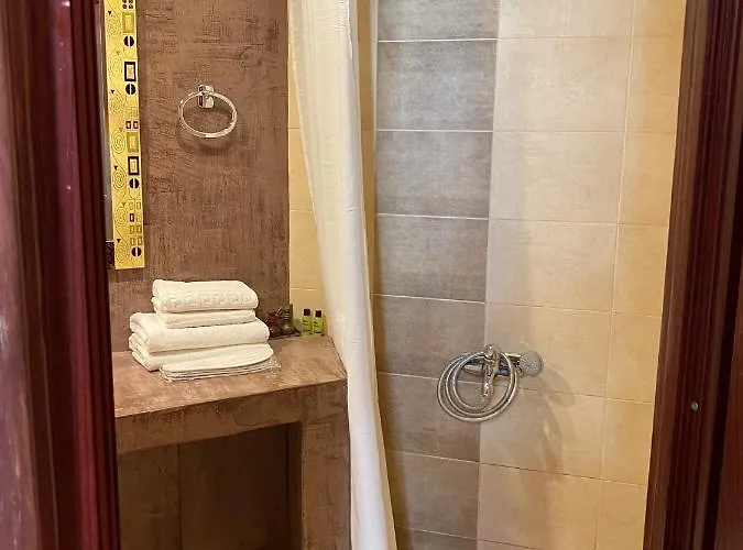 Otel Augustos Selanik