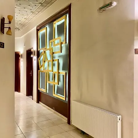 Hotel Augustos 3*