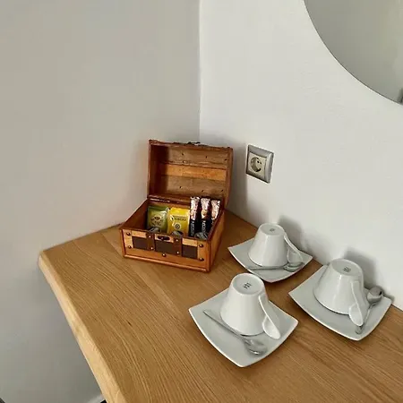 Augustos Hotel
